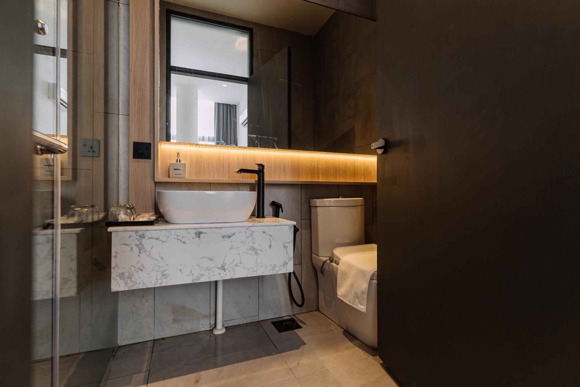 Impiana By Roxy Hotel Kuching Extérieur photo