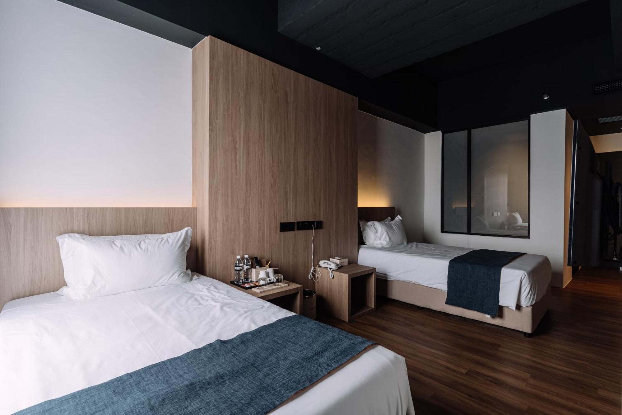 Impiana By Roxy Hotel Kuching Extérieur photo
