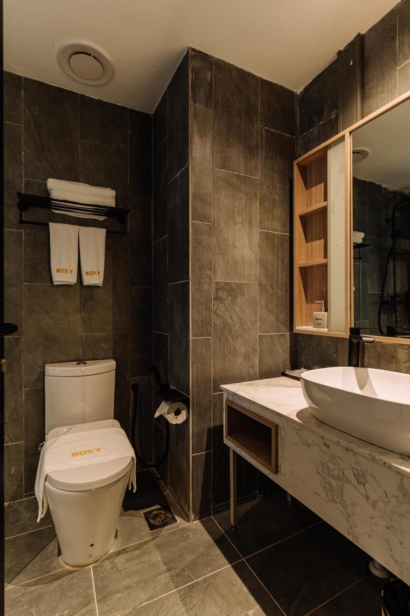 Impiana By Roxy Hotel Kuching Extérieur photo